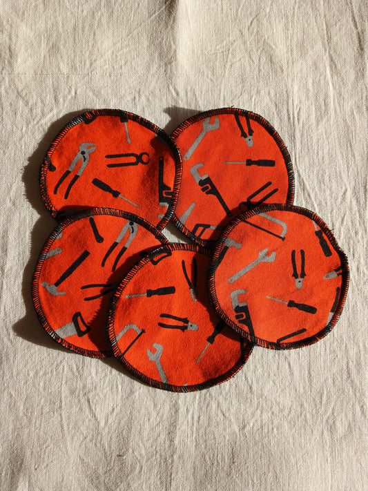 Kestovanulaput, oranssit työkalut